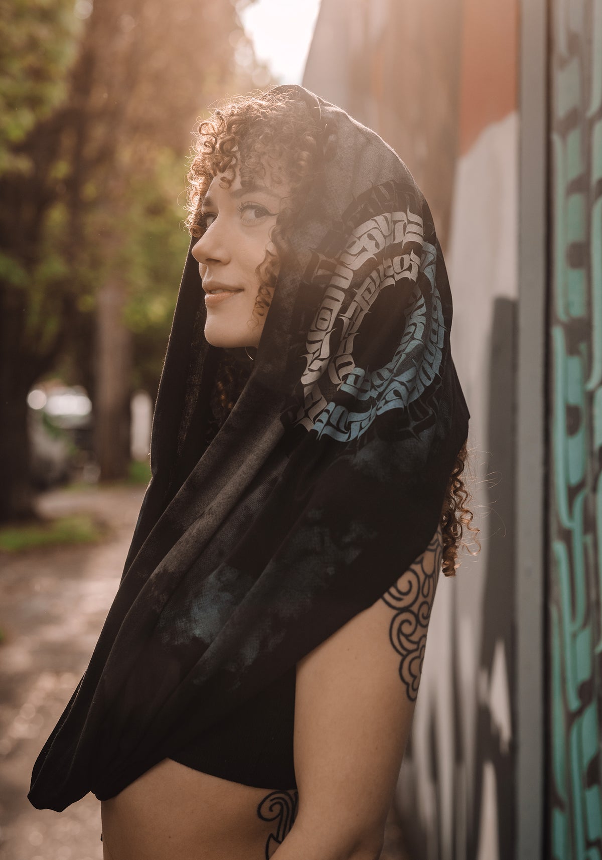 InScript Infinity Scarf