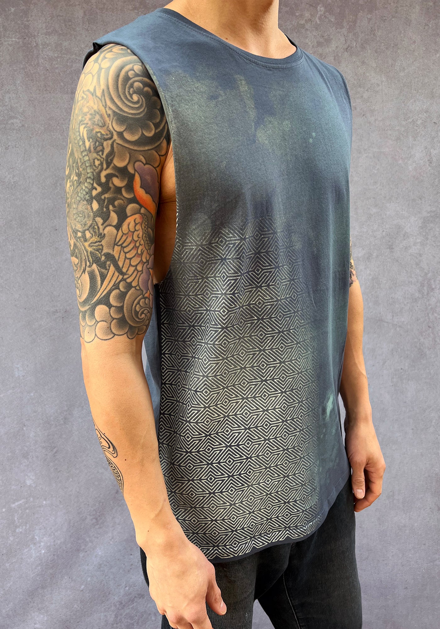 Geometric Color Wash Sleeveless Shirt - Rythmatix